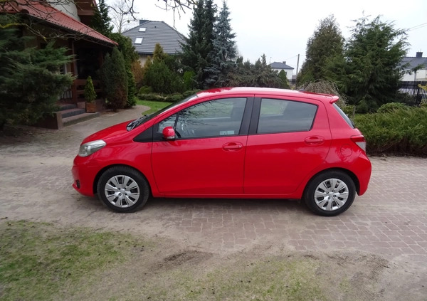 Toyota Yaris cena 27900 przebieg: 148040, rok produkcji 2012 z Ciechanowiec małe 277